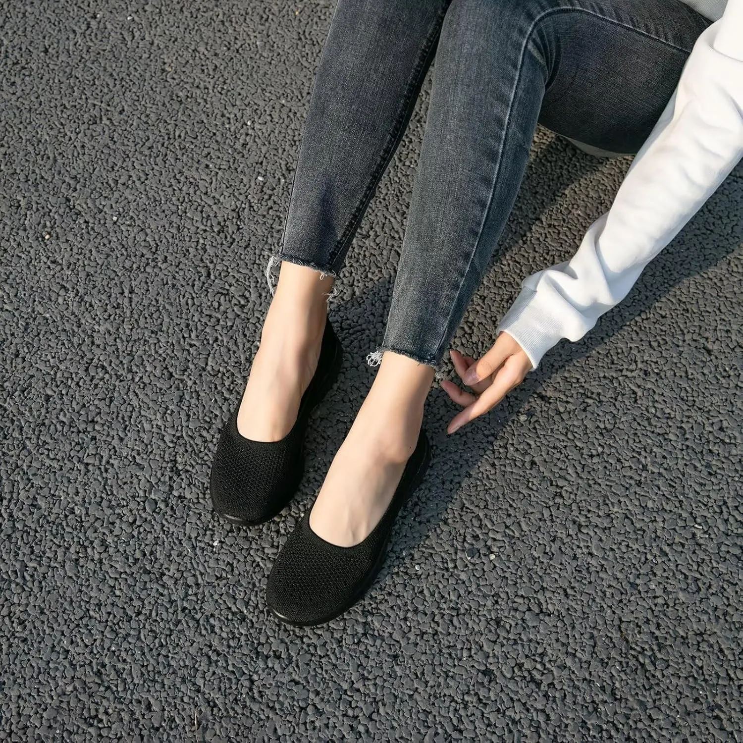 poemlady Women's Slip on Loafer Shoes - Mesh Casual Ballet Flat Nurse Walking Sneakers Round Toe Knit Casual Memory Foam Shoes