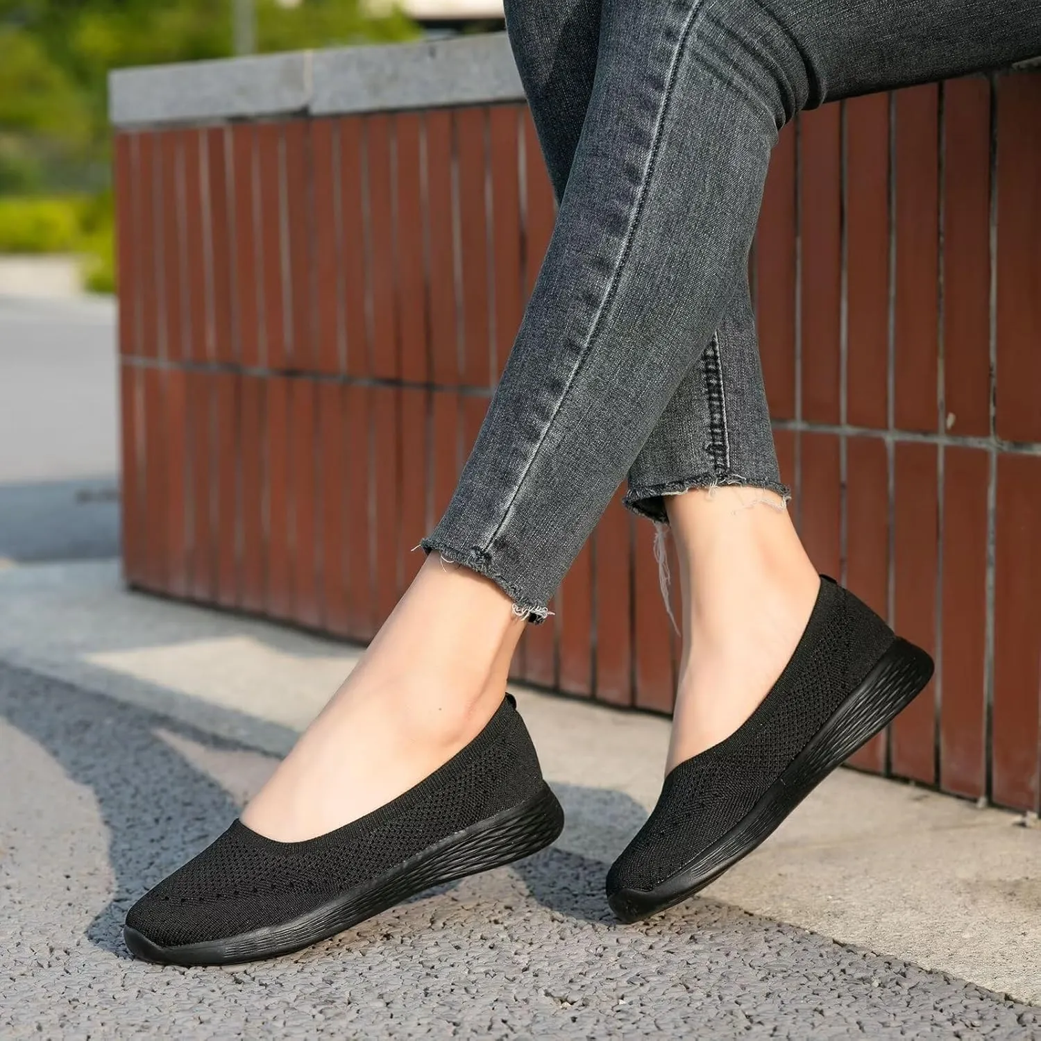 poemlady Women's Slip on Loafer Shoes - Mesh Casual Ballet Flat Nurse Walking Sneakers Round Toe Knit Casual Memory Foam Shoes