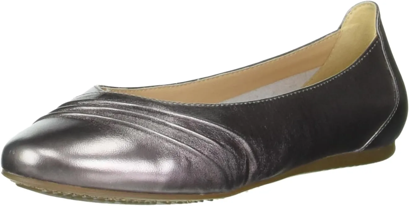 SoftWalk Women's Sofia Loafer Flat