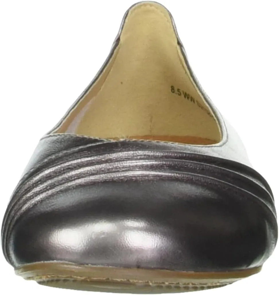SoftWalk Women's Sofia Loafer Flat