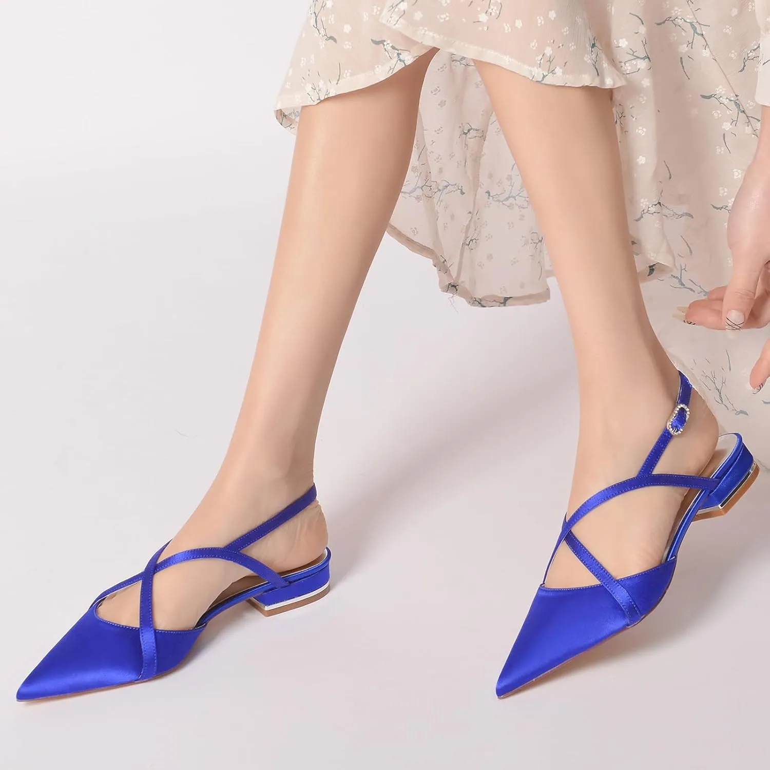 Women's Pointed Toe Wedding Shoes Low Heel Bridal Sandals Crisscross Strap Ankle Strap Buckle Shoes